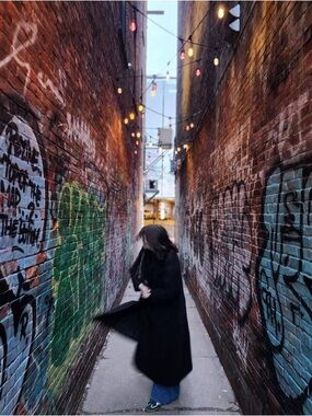 Meet your Posher, Kelly